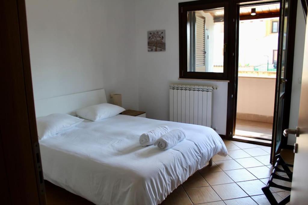 Apartmán The Garden House Fco, Self Check In And Free Private Parking Fiumicino Exteriér fotografie