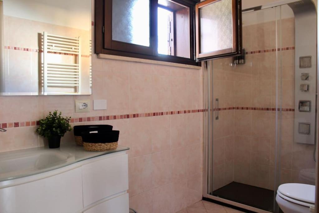 Apartmán The Garden House Fco, Self Check In And Free Private Parking Fiumicino Exteriér fotografie