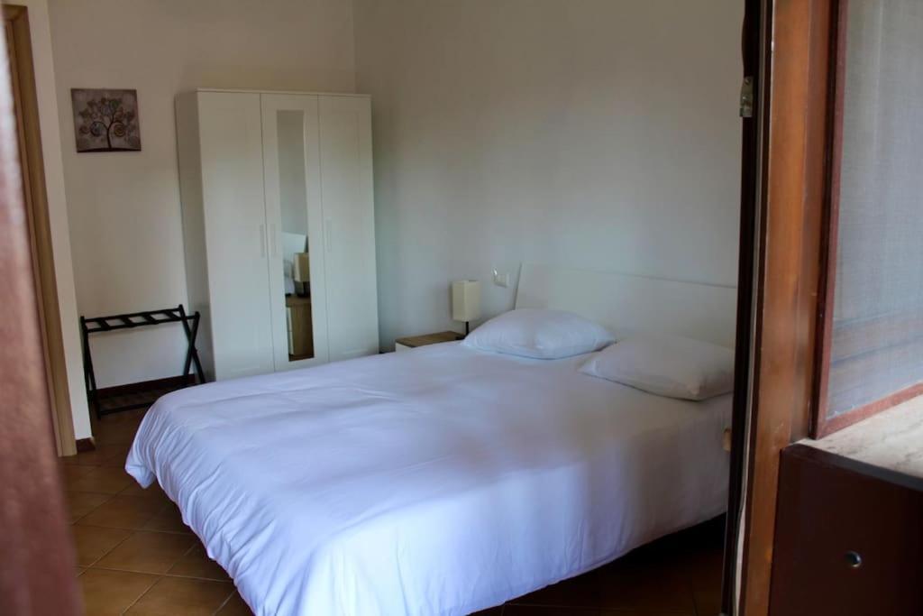 Apartmán The Garden House Fco, Self Check In And Free Private Parking Fiumicino Exteriér fotografie