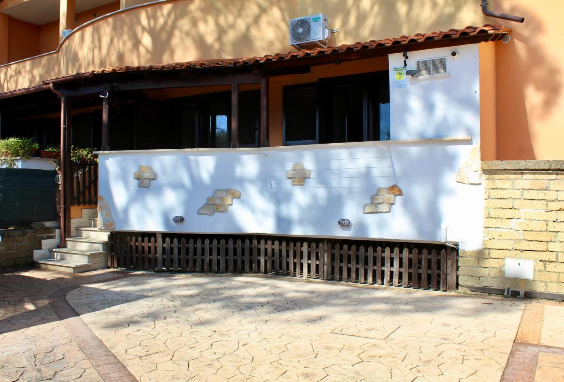 Apartmán The Garden House Fco, Self Check In And Free Private Parking Fiumicino Exteriér fotografie